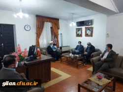 معلم در مکتب فکر ما هم آموزش و هم پرورش می دهد 3