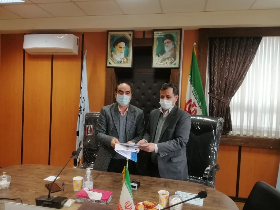  با توجه به تربیت محوری و ماموریت گرا بودن دانشگاه فرهنگیان می توان ضمن همدلی با سایر دانشگاه ها  به مهارت های جنبی  در دانش ورزی ندست یافت. 4