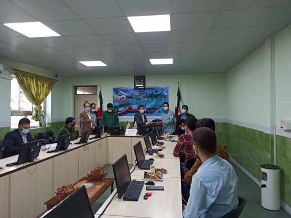 تقدیر از اعضای کانون ها و سرپرستان  سرای دانشجویی ،بمناسبت هفته سرای دانشجویی در پردیس امام علی (ع) رشت 2