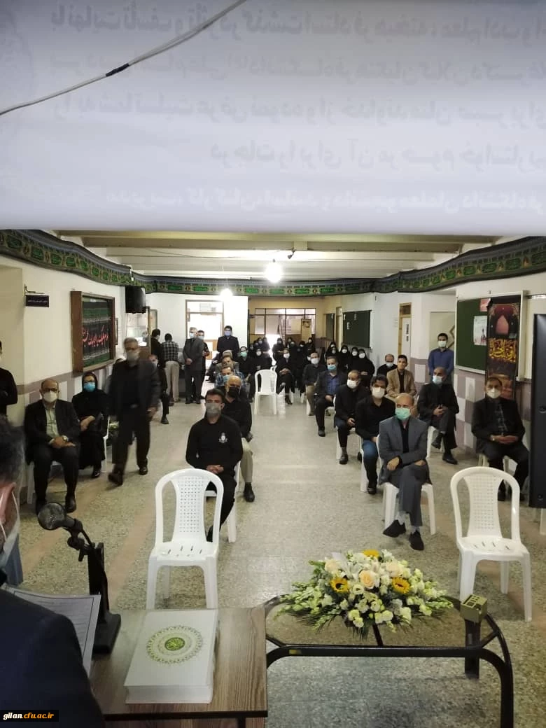 کلاس درس دکتر اعلایی  شور انگیز ، جاذب و توام با اخلاق و معرفت شناسی بود.  2