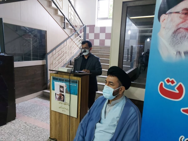 کلاس درس دکتر اعلایی  شور انگیز ، جاذب و توام با اخلاق و معرفت شناسی بود.  3