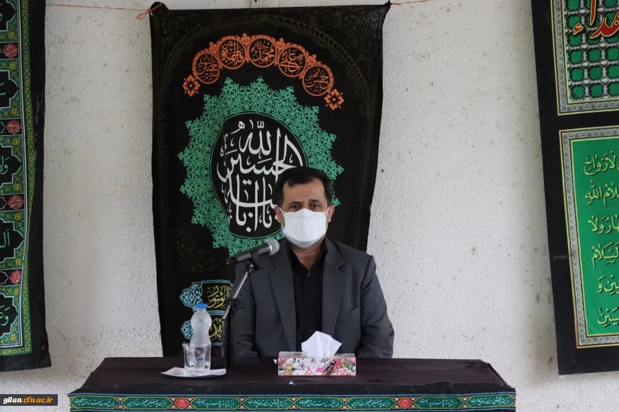 سوگواری در رثای امام حسین (ع) و یارانش یکی از عوامل وحدت مسلمین و از اصولی است که می تواند موجب رهایی بشر از چنگ استبداد باشد.  3