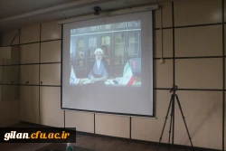 تعلیم و تربیت یعنی همه فرایند هایی که رفتار و توانایی انسان را توسعه می دهد. 5