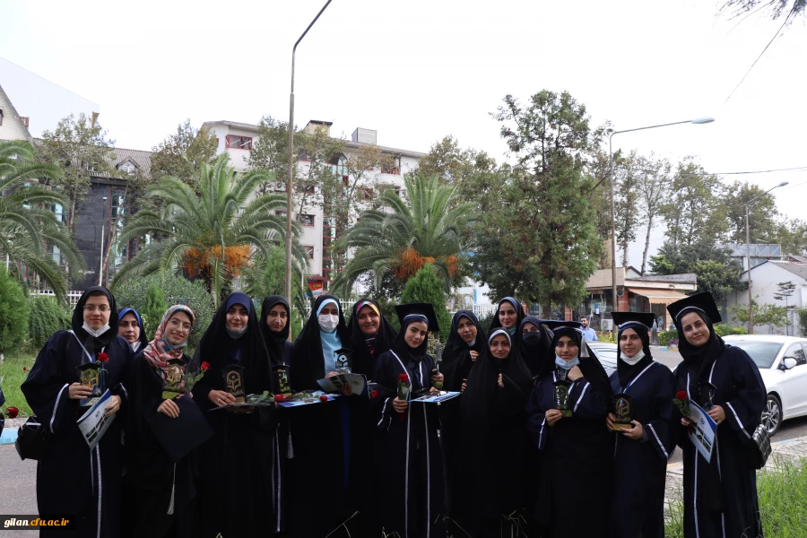 کار معلمی مجموعه ای از فعالیت های به هم پیوسته است که هم یاد می دهد و هم یاد می گیرد. 6