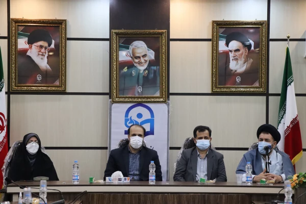 دانش آموزان در سال 1357 با شور و شعور انقلابی خود، هویت مسلمانی، خود اتکایی و روح مبارزه با استکبار را درجامعه القا کردند. 4