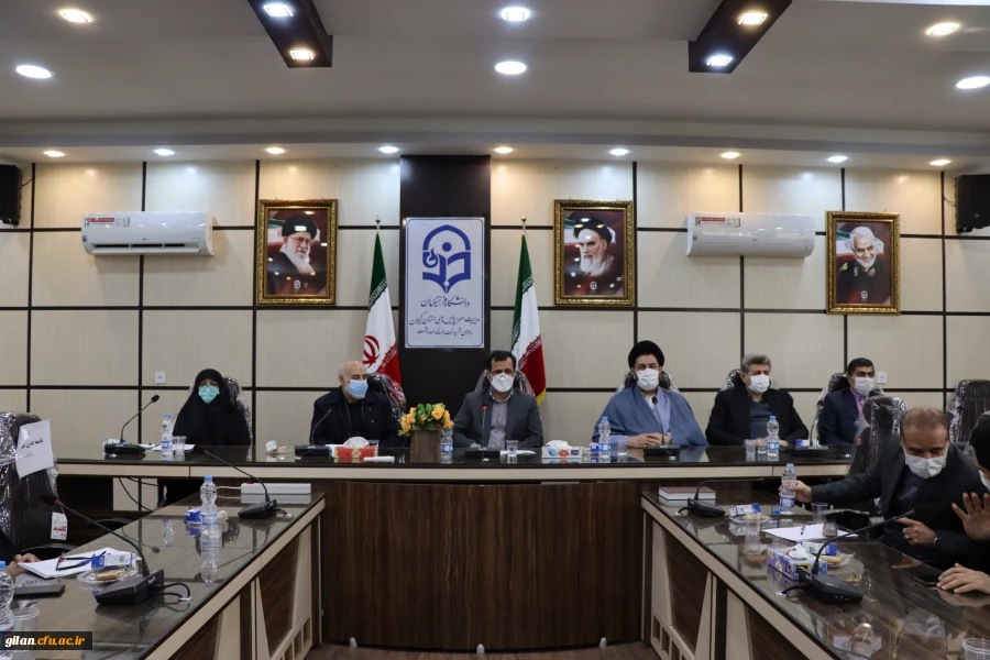 یکی از مهمترین شاخصه های  مکتب سلیمانی عشق به خدا، پیروی و اطاعت از ولی امر می باشد. 3