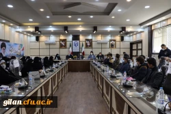 یکی از مهمترین شاخصه های  مکتب سلیمانی عشق به خدا، پیروی و اطاعت از ولی امر می باشد. 4