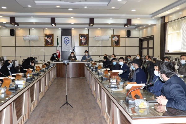 طلیعه یوم الله دهه فجر نقطه پایان استبداد و سلطه طاغوت و آغاز خود باوری ملت ایران محسوب می شود. 3