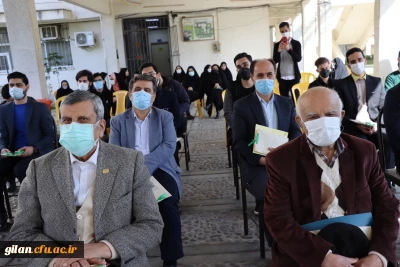 در ابراهیم صفری در مراسم روز درختکاری

  در اسلام کشت درخت  دارای اهمیت فراوان و حفاظت از آن  بسیار توصیه شده است.
