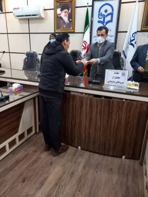 جلسه قدر دانی از نیروهای شرکتی در دانشگاه فرهنگیان گیلان برگزار گردید. 4