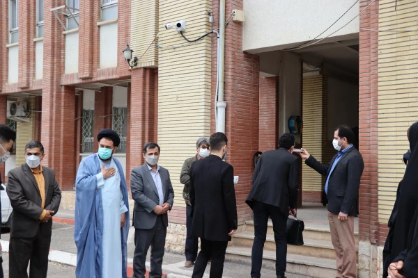 با آموزش حضوری از میزان افت تحصیلی به مقدار زیادی جلوگیری می شود. 4