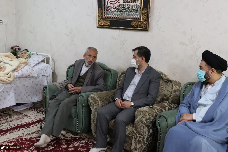 بمناسبت گرامیداشت هفته مقام معلم،دیدار با خانواده شهید دانشجو معلم حمیدرضا صنعتی 3