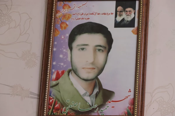 بمناسبت گرامیداشت هفته مقام معلم،دیدار با خانواده شهید دانشجو معلم حمیدرضا صنعتی 4