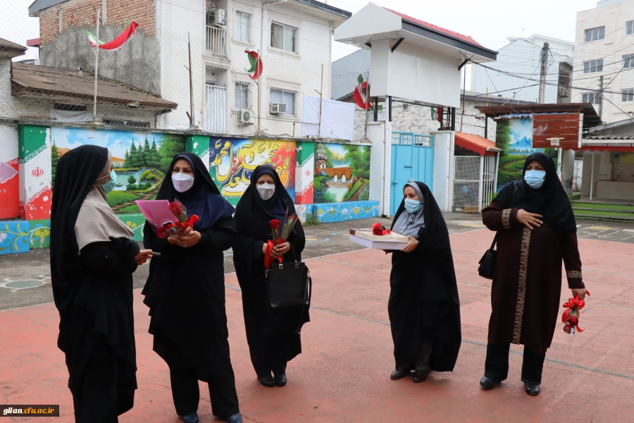 بازدید رییس اداره کارورزی سازمان مرکزی ازمدارس مجری طرح کارورزی دانشجو معلمان  6