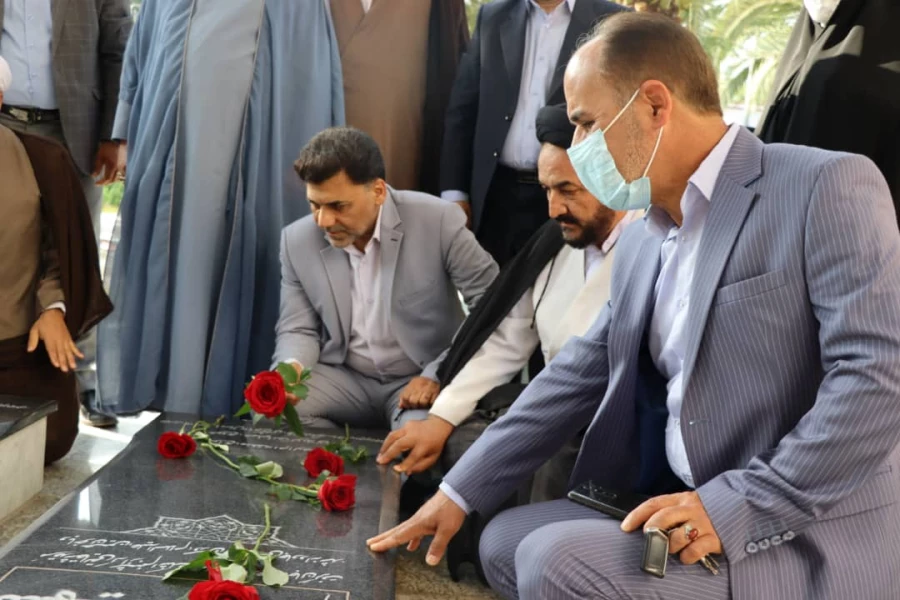 ادای احترام مسئولین دانشگاه فرهنگیان به شهدای گمنام دانشگاه فرهنگیان گیلان 3