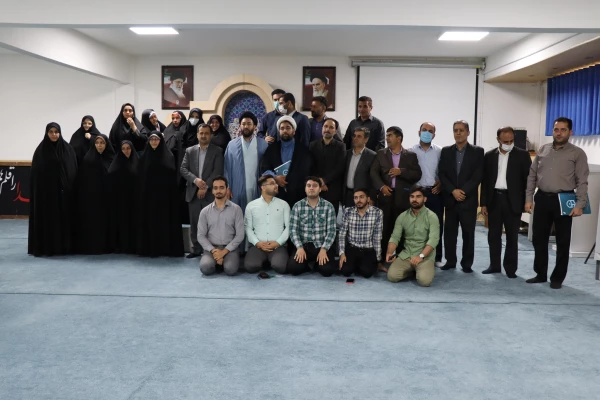 تجلیل از عوامل برگزارکننده سی و دومین جشنواره ملی قرآن و عترت دانشجویی 5