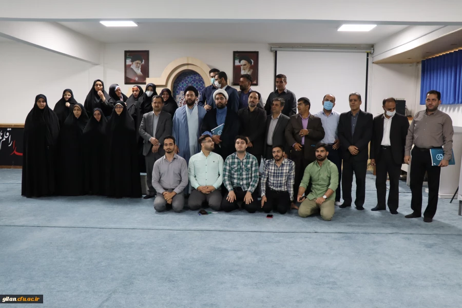 تجلیل از عوامل برگزارکننده سی و دومین جشنواره ملی قرآن و عترت دانشجویی 5