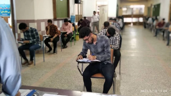 بازدیدسرپرست مدیریت امورپردیس های استان از حوزه های امتحانی دانشجو معلمان 12