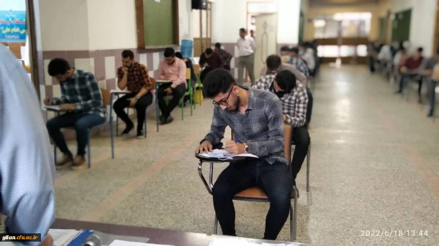 بازدیدسرپرست مدیریت امورپردیس های استان از حوزه های امتحانی دانشجو معلمان 12