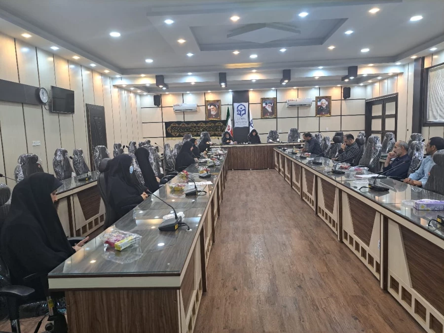 نشست تخصصی "چگونه حسینی شویم و  حسینی بمانیم " 5