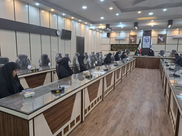 نشست تخصصی "چگونه حسینی شویم و  حسینی بمانیم " 7