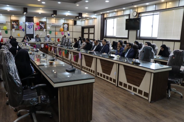 مهمترین عنصروحدت،اخلاق و منش اسلامی است که خداوند آنرا بعنوان تکیه گاه استواری برای مسلمانان یادکرده است. 5