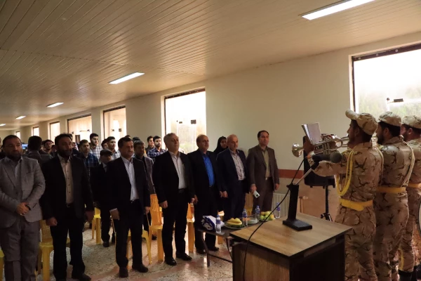 را و رسالت معلمی امتداد راه انبیاء خداوند است. 8