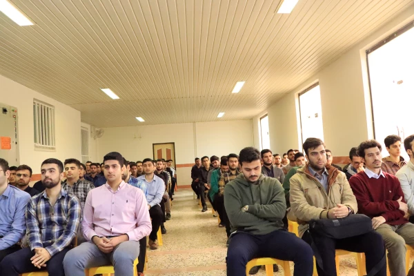 را و رسالت معلمی امتداد راه انبیاء خداوند است. 9