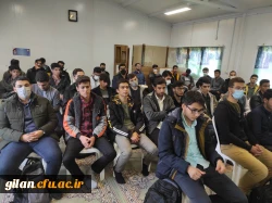 می دانیم که امروز اگر به سایه راحت نشسته ایم، مدیون استقامت شهیدانی هستیم که در آشوب ظلمت چیره، به مصاف شب رفتند تا ایمان خفته انسان را به سامان صبح برسانند. 8