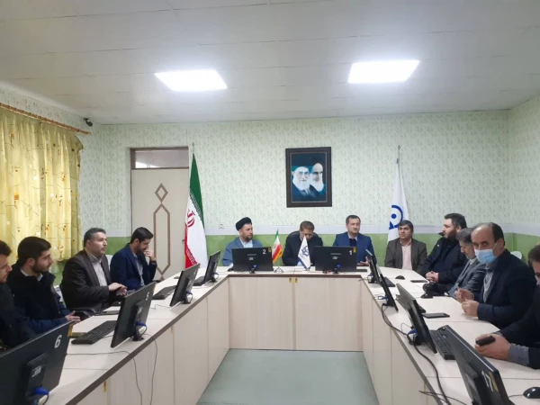 جلسه پرسش و پاسخ دانشجومعلمان با حضور فرماندار کلان شهر رشت 2