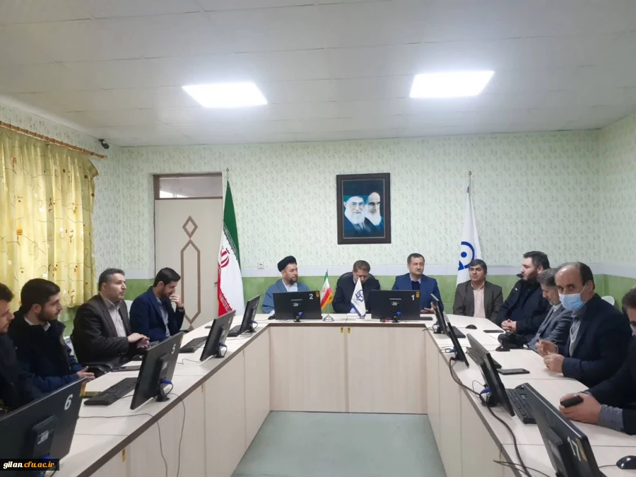 جلسه پرسش و پاسخ دانشجومعلمان با حضور فرماندار کلان شهر رشت 2