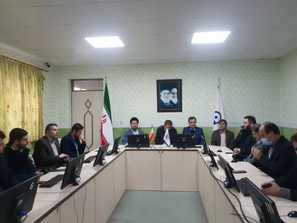 جلسه پرسش و پاسخ دانشجومعلمان با حضور فرماندار کلان شهر رشت 4