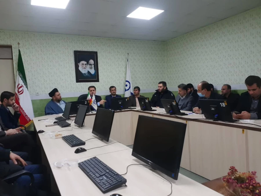 جلسه پرسش و پاسخ دانشجومعلمان با حضور فرماندار کلان شهر رشت 5