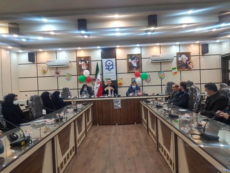 نشست تخصصی جریان شناسی احزاب و گروههای سیاسی قبل از انقلاب و عملکردشان در بعد از انقلاب اسلامی  3