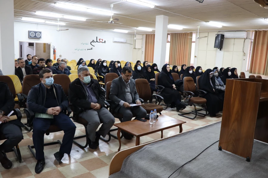 تشکیل گروه علوم تربیتی و معارف با مسئولین دانشگاه در آغاز نیم سال جدید تحصیلی 4