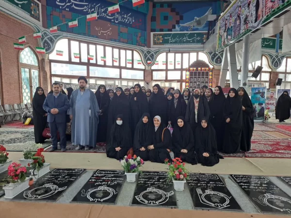 بدرقه کاروان راهیان نور دانشگاه فرهنگیان گیلان 2