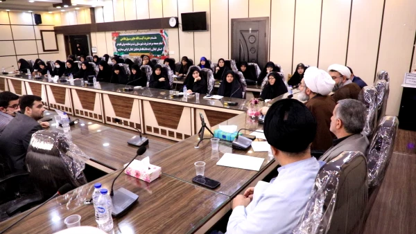 دیدار صمیمانه دانشجویی بمناسبت بزرگداشت روز دانشجو باحضور؛ حضرت آیت الله فلاحتی نماینده محترم ولی فقیه در استان گیلان و امام جمعه رشت در پردیس بنت الهدی صدر دانشگاه فرهنگیان