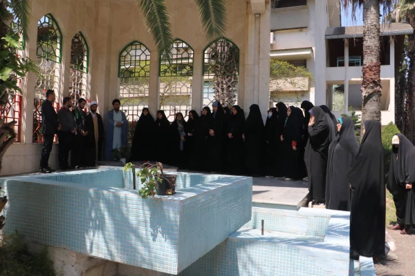 ﴿ إِنَّا مِنَ الْمُجْرِمِینَ مُنْتَقِمُونَ ﴾ 10