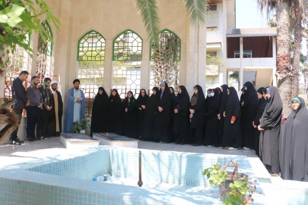 ﴿ إِنَّا مِنَ الْمُجْرِمِینَ مُنْتَقِمُونَ ﴾ 11