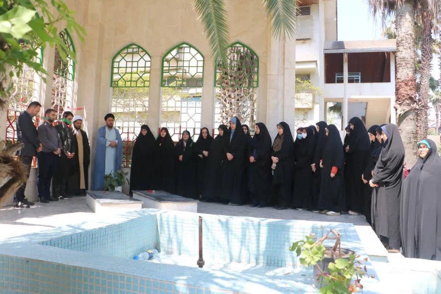 ﴿ إِنَّا مِنَ الْمُجْرِمِینَ مُنْتَقِمُونَ ﴾ 11