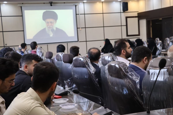 شکست قاطع و آنی دشمنان انقلاب اسلامی بویژه آمریکا در جنگ اراده و ناتوانی غرب از منصرف کردن ایران اسلامی با زبان تهدید، تطمیع در تنبیه رژیم منحوس صهیونیستی به شکل مستقیم و از داخل خاک ایران اسلامی  4