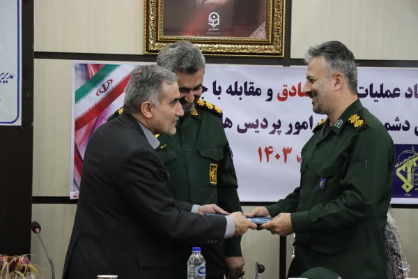 شکست قاطع و آنی دشمنان انقلاب اسلامی بویژه آمریکا در جنگ اراده و ناتوانی غرب از منصرف کردن ایران اسلامی با زبان تهدید، تطمیع در تنبیه رژیم منحوس صهیونیستی به شکل مستقیم و از داخل خاک ایران اسلامی  8