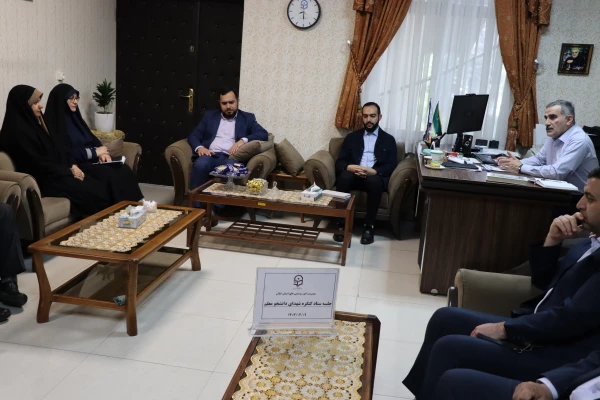 فرهنگ شهادت عبارت است از :« تعیین عاشقانه ای که انسان دنیوی  را در عبور از  حیات مادی به حیات معنوی  لقاءا...می رساند» 2