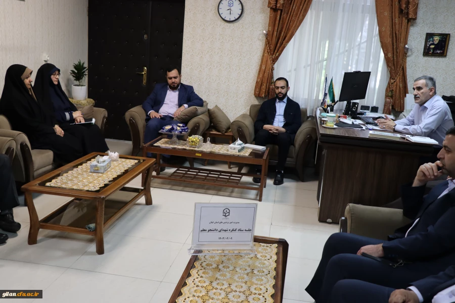 فرهنگ شهادت عبارت است از :« تعیین عاشقانه ای که انسان دنیوی  را در عبور از  حیات مادی به حیات معنوی  لقاءا...می رساند» 2