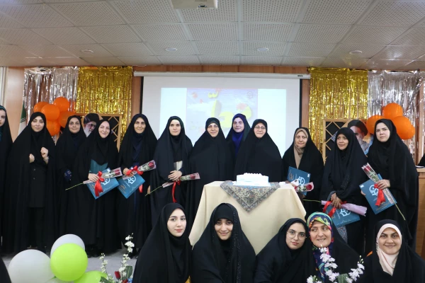 بزرگداشت دهه سرآمدی آموزش و گرامیداشت مقام معلم در پردیس شهیده بنت الهدی صدر رشت 8