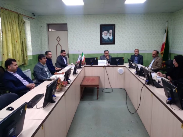 بررسی ضوابط اداری و اجرایی بهمراه همکاری واحدهای مجری در برگزاری امتحانات 2