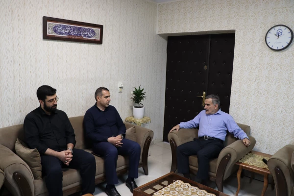 بدرقه کاروان زیارتی اربعین حسینی  دانشجو معلمان دانشگاه فرهنگیان گیلان  به کربلای معلی 2