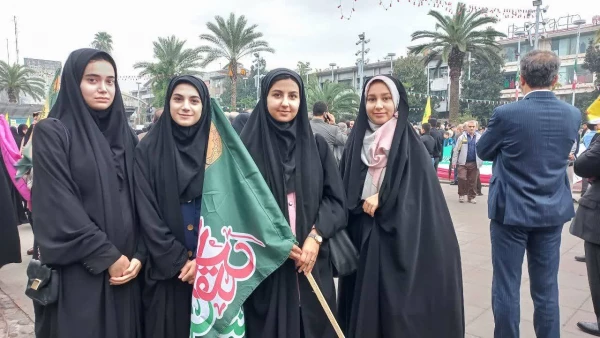 حضور گسترده مسئولین و دانشجویان دانشگاه فرهنگیان گیلان در " راهپیمایی 13 آبان " 4