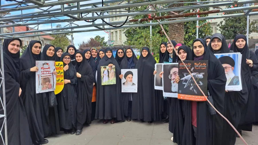 حضور گسترده مسئولین و دانشجویان دانشگاه فرهنگیان گیلان در " راهپیمایی 13 آبان " 14