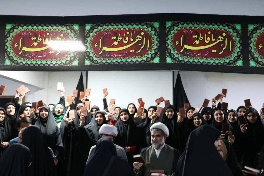 برگزاری مراسم محفل انس با قرآن کریم ،  به مناسبت  هفته قرآن وعترت  در دانشگاه فرهنگیان گیلان 5